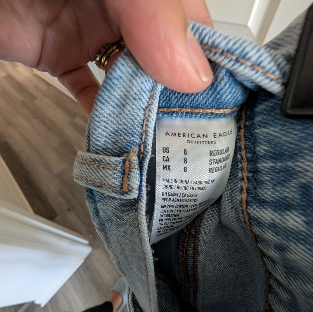 AE Stretch Super High-Waisted Straight Jean - Size 8 - in Light Repair - Picture 7 of 8